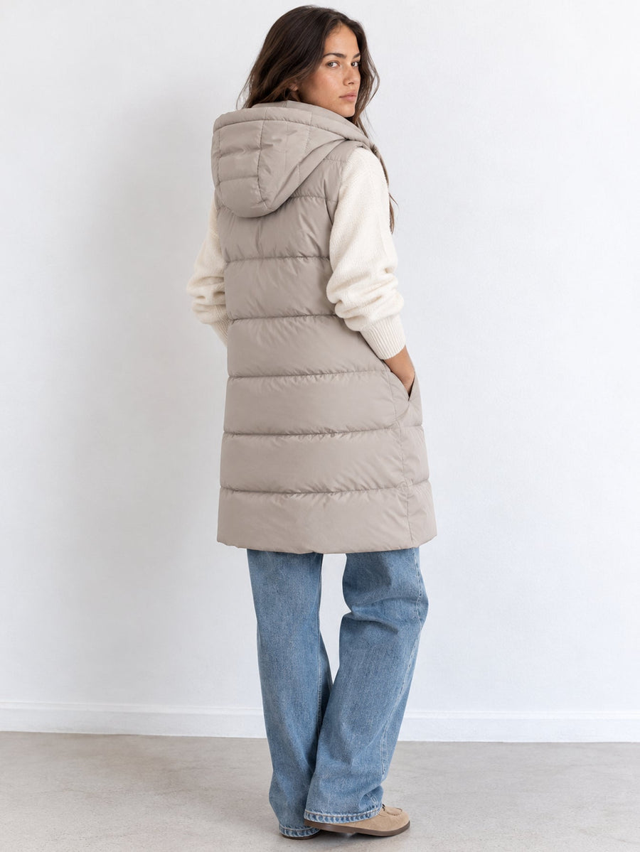 Dos du gilet matelassé long beige