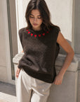 gilet sans manches marron col rond cœurs