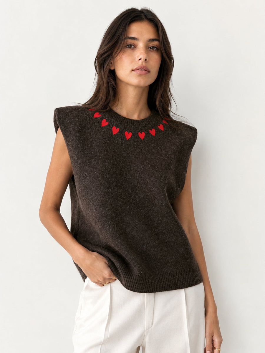 gilet sans manches marron face cœurs