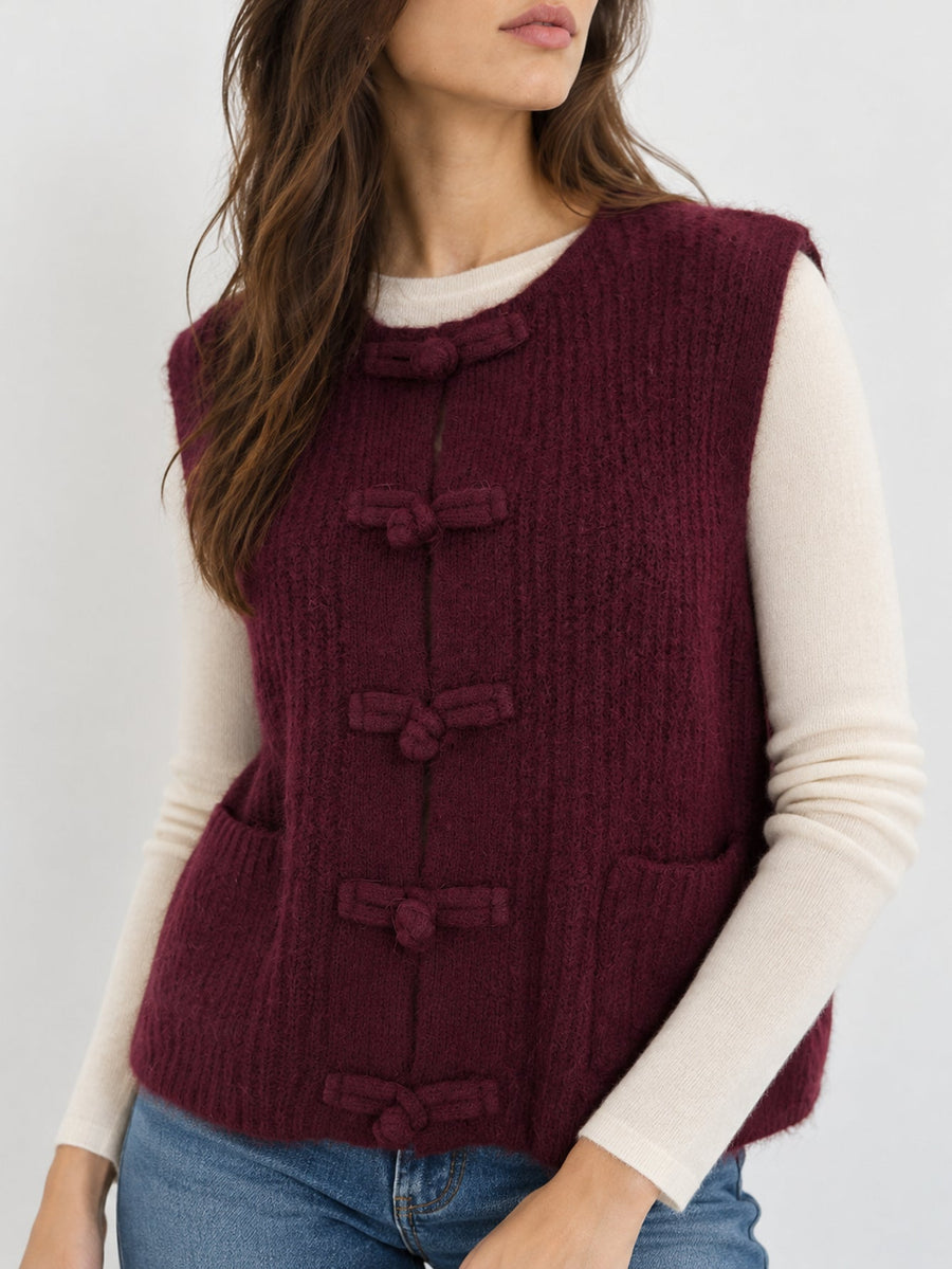 Gilet en maille bordeaux à brandebourgs