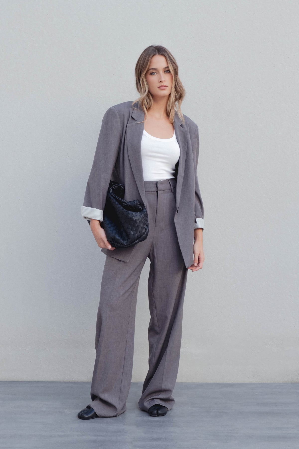 veste grise col tailleur et poches