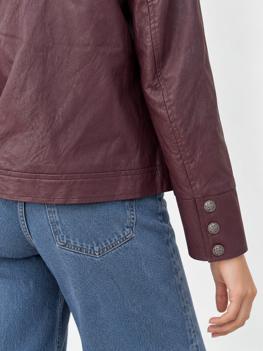 Poignet trois boutons bordeaux détail