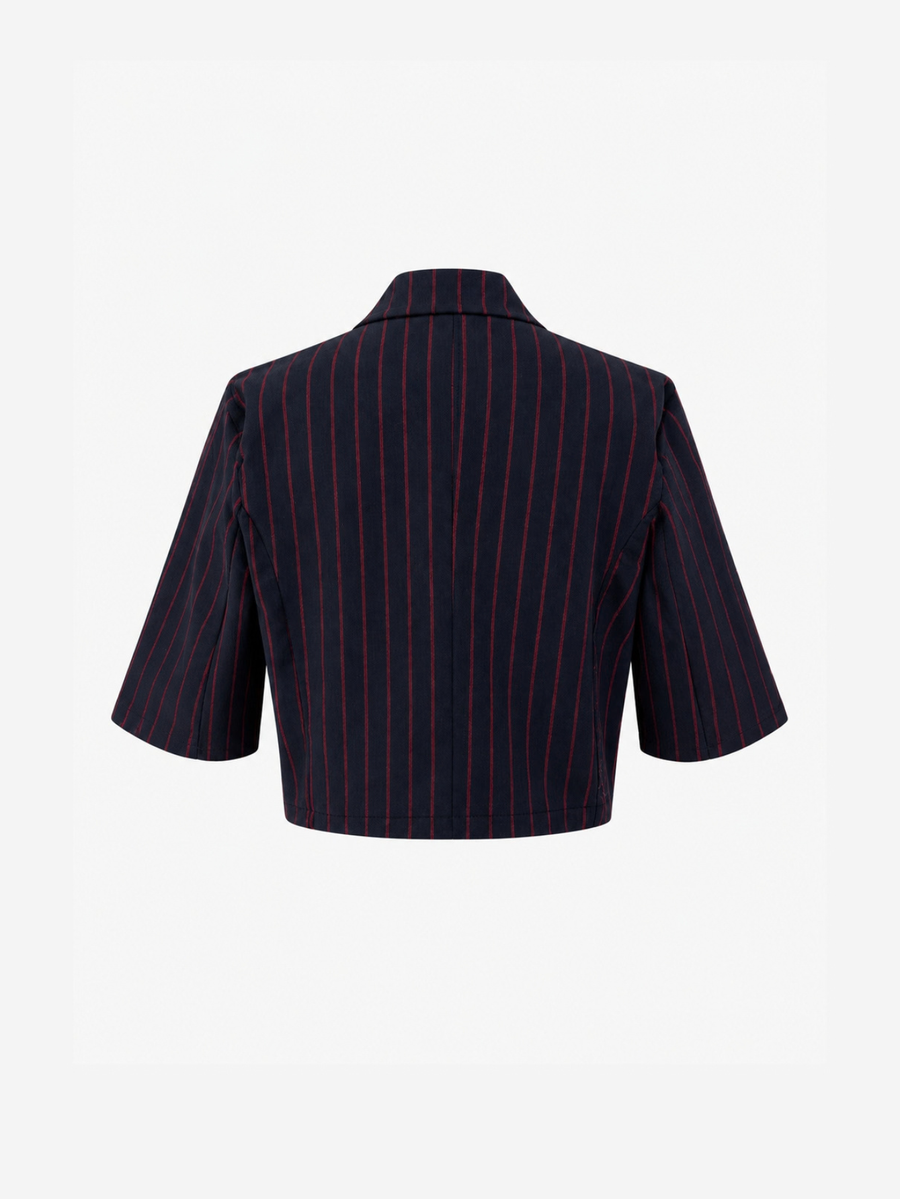 Veste rayée à manches courtes en coton mélangé bleu nuit présentée de dos.